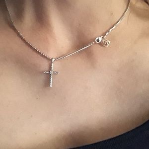 Authentic David Yurman Cross Neck w/small diam